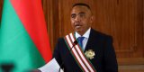 Madagascar : après le coup d’Etat, le colonel Randrianirina nomme un civil au poste de premier (…)