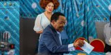 Présidentielle au Cameroun : Paul Biya, 92 ans, réélu pour la huitième fois à la tête du pays ; son opposant, Issa (…)