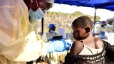 «Des millions d'enfants sans protection»: la vaccination sous la menace des coupes dans l'aide (…)