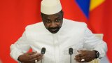 Mali: nouvelle étape vers une présidence à durée indéterminée du général Assimi Goïta