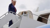 La Cour suprême américaine autorise Trump à révoquer le statut légal de 500 000 immigrés