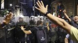 Serbie : deuxième nuit de manifestations antigouvernementales à Belgrade