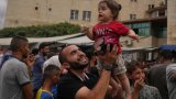 Guerre à Gaza: Israël et le Hamas annoncent un accord de cessez-le-feu, étape majeure du plan de Donald Trump visant (…)