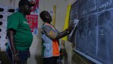 Présidentielle en Côte d’Ivoire: la CÉI poursuit le dépouillement par département, en attendant les résultats définitifs