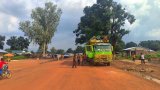 Centrafrique: un «ouf de soulagement» après la réhabilitation d’une route vitale dans le (…)