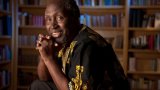 L’écrivain Ngugi Wa Thiong'o «a payé son courage par la prison», estime l'écrivain Jean-Pierre Orban