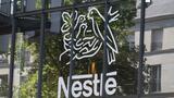 Eaux en bouteille: Nestlé Waters assigné en justice pour concurrence déloyale