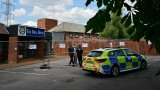 La police britannique sur le qui-vive après des heurts devant un hôtel hébergeant des demandeurs (…)