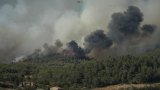 Incendie dans l'Aude: 10.000 hectares parcourus, un blessé grave, axe France-Espagne fermée