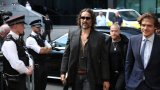 Le comédien Russell Brand plaide non coupable de viols et agressions sexuelles à Londres