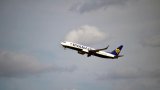Taxe aérienne: Ryanair supprime trois dessertes régionales en France pour l'hiver