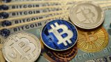 Accumuler des bitcoins, un pari numérique risqué pour les entreprises