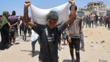 Une centaine d'ONG alertent sur le début d'une famine de masse à Gaza