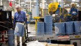 Aux Etats-Unis, une fabrique de boîtes en fer-blanc et le chaos des droits de douane