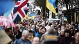 Plusieurs milliers de manifestants à Londres en soutien à l'Ukraine