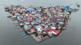 Aux Philippines, le calvaire quotidien des habitants d'une île aux prises à la montée des eaux