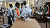 La Côte d'Ivoire attend les résultats de la présidentielle, Ouattara vers un 4e mandat