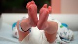 Toujours moins de bébés en France à mi-2025