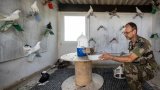 Près de Paris, les derniers pigeons militaires d'Europe s'envolent toujours