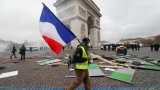Main arrachée d'un gilet jaune en 2018: un CRS à la barre