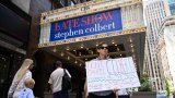 CBS met fin au Late Show de Stephen Colbert, émission phare des nuits américaines