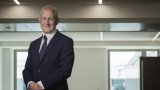 Philippe Wahl, PDG sortant de La Poste face au choc de la disparition du courrier