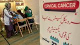 Au Pakistan, la désinformation sape la campagne de vaccination contre le HPV
