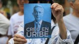 Colombie: l'assignation à résidence de l'ex-président Uribe levée