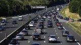 Rouler en chargeant sa batterie: deux solutions de route électrique testées en France