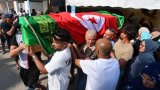 En Tunisie, émotion aux funérailles de Hichem Miraoui victime d'un assassinat raciste