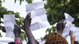 Le juteux business sur le dos des étrangers sans-papiers