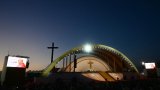 Le pape accueilli en rock star par les jeunes catholiques pour une veillée de Jubilé