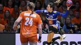 Hand: les Bleues repartent en bronze du Mondial