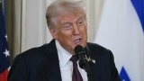 A la veille d'une paralysie budgétaire, Trump exhorte les démocrates à céder