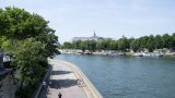 Face aux canicules, comment l'eau froide de la Seine rafraîchit Paris
