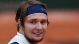 Fêtard et imprévisible: Alexander Bublik, un ovni en huitièmes de Roland-Garros