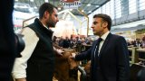 Au Salon de l'agriculture, Macron tente de rassurer sur la concurrence des produits étrangers