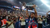 Ligue des champions: les héros parisiens fêtés par leurs supporters