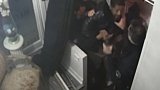 Michel Zecler attend le procès des policiers qui l'ont agressé pour mettre cette longue épreuve (…)