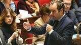 Passer le budget par 49.3 ou ordonnance: Lecornu prend son risque
