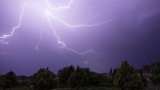 Orages: un homme meurt dans les Yvelines, une blessée grave à Paris