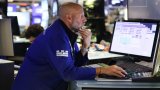 Wall Street clôture sans entrain après des données économiques en demi-teinte