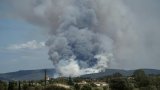 Un feu parcourt 450 hectares près de Narbonne, habitants confinés et A9 fermée