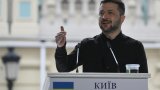 Ukraine: Zelensky appelle a renforcer la pression sur Poutine après les frappes mortelles