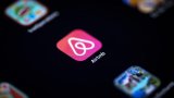 Colonies israéliennes: plainte contre Airbnb et Booking, accusés de favoriser le tourisme d'occupation