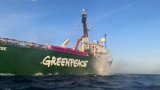 Le bateau de Greenpeace interdit au sommet de l'ONU sur les océans à Nice