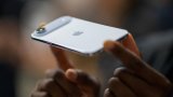 L'adoption de l'eSIM sur l'iPhone Air renforce la tendance mondiale