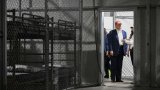 Comme des chiens: HRW dénonce la rétention déshumanisante des migrants aux Etats-Unis