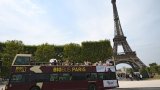 Une invasion: face au surtourisme, Paris veut moins de cars