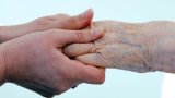 La dépendance des personnes âgées, bombe financière en approche